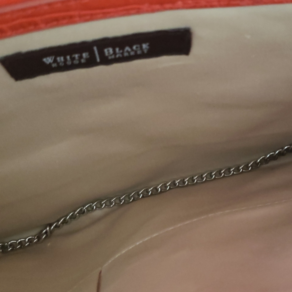 Croco purse. Super cute. Roomy, no stains.
